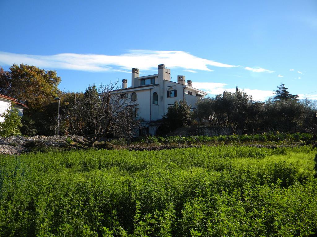 مالينسكا Apartments Ljuba I Mare المظهر الخارجي الصورة